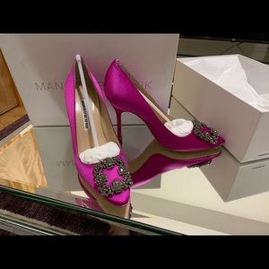 Manolo Blahnik BRAND NEW 36.5 pink silk with box